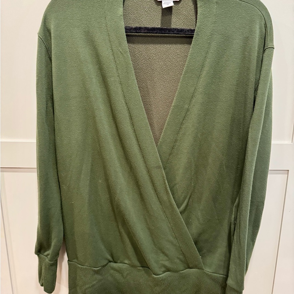 Athleta Olive V-Neck Women's Sweater